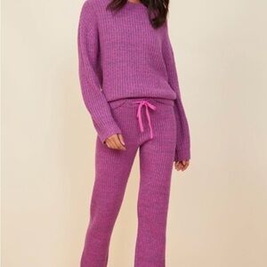 Monrow Women's Sweater & Pant set